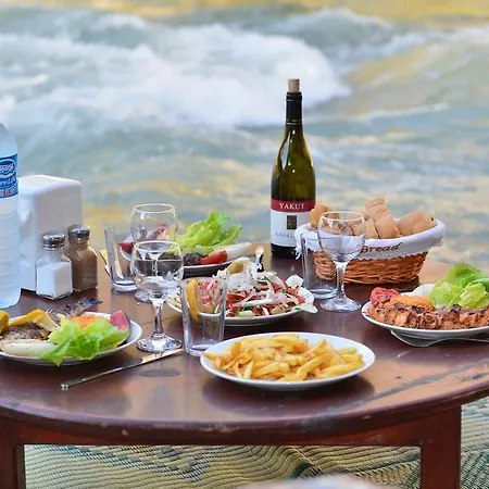 ホテル Gorge Club 4*